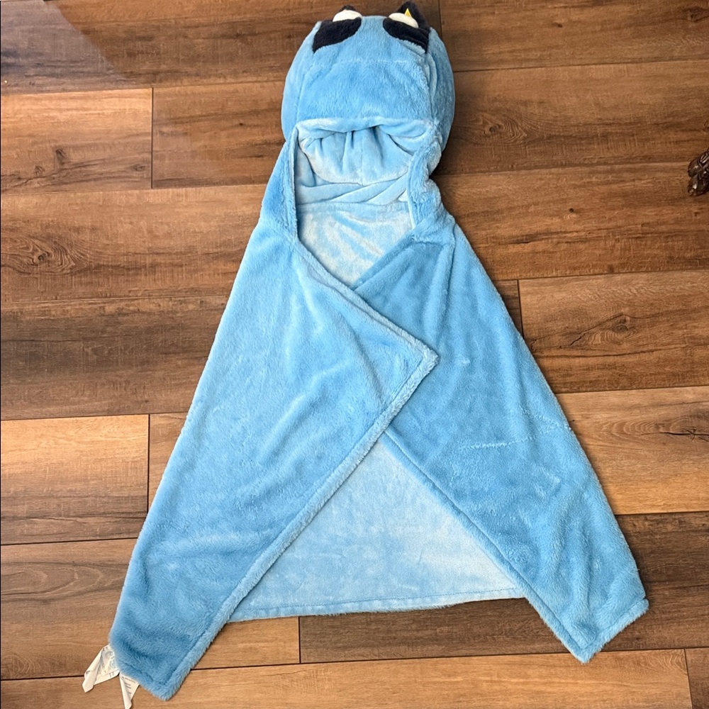 Bluey Kids Hooded Blanket
